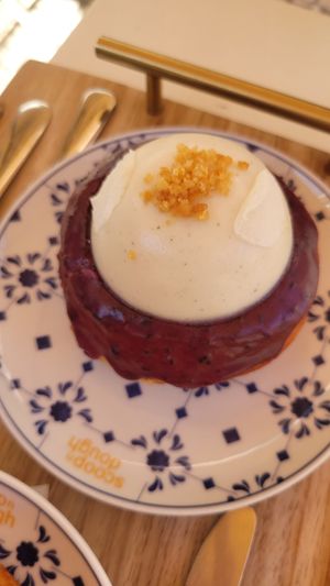  at Scoop 'n Dough in Lisbon