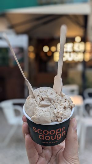 Ice Cream Hazelnut (3,8€) at Scoop 'n Dough in Lisbon