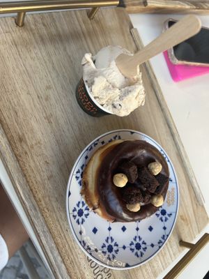   at Scoop 'n Dough in Lisbon