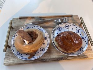 Dulce de leche and crème brûlée   at Scoop 'n Dough in Lisbon