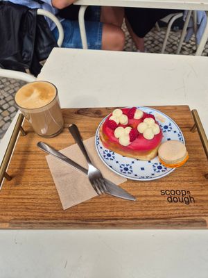  at Scoop 'n Dough in Lisbon
