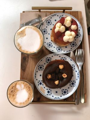   at Scoop 'n Dough in Lisbon