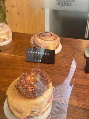 Didnt like the cinnamon roll, very dry 👎👎  at Scoop 'n Dough in Lisbon