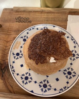   at Scoop 'n Dough in Lisbon