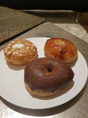 Chocolate, panna cotta and salted caramel at Scoop 'n Dough in Lisbon