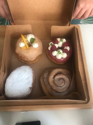 Hmmmmmm at Scoop 'n Dough in Lisbon