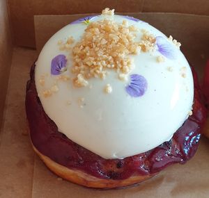 Panna cotta & blueberry donut at Scoop 'n Dough in Lisbon