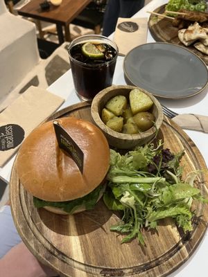 Burger platter  at Healthylicious in Mykonos