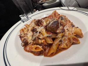 Vegan  baked rigatoni   at Bella's in Tampa