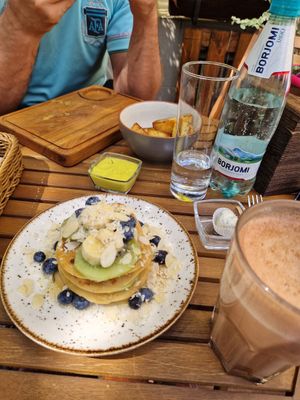 Morning menu: gluten free pancakes at Yellow SLON in Minsk