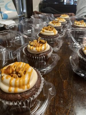 Turtle Cupcakes at Southern Vegan Soul Cafe in Macon