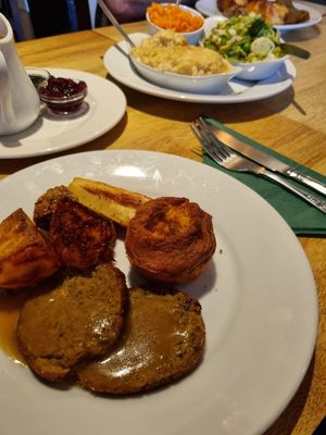Seitan Sunday Roast at New Bowling Green in Warwick