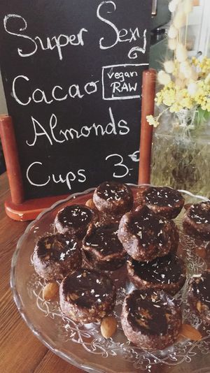 Raw vegan snacks at Le Surfing in Seignosse