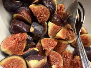 dates  at Tibits - Gundeli in Basel