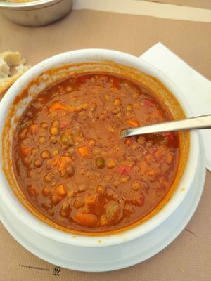 La sopa de lentejas at Aira do Camiño in Fillobal