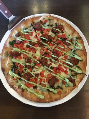 The Stelvio's Bianca sauce helps drive this pizza to flavor town, which I hear is at the end of some mountain pass in northern Italy... 🏎️ at Pizza Luce in Eden Prairie