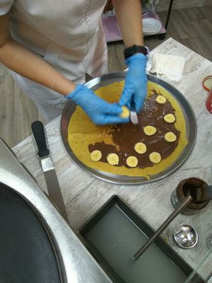 Crepe in the making at Sensibles in Cordoba