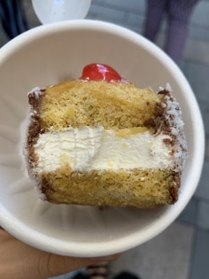 frozen coconut cream cake - vegab at Sensibles in Cordoba