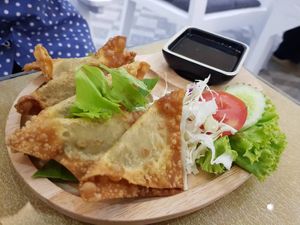 เกี้ยวทอด at Vegan Garden in Pathum Thani