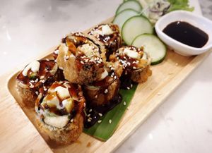 Fried sushi (bread with seaweed and vegetables) at Vegan Garden in Pathum Thani