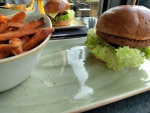 Abenteuerlust (Briochebun) (without tomatoes and red beet) at Hans im Glück - Leopoldstr in Munich
