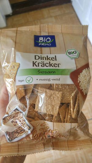 Dinkel kracker at Muller in Parndorf