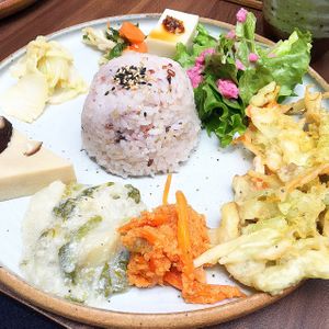 Vegan plate  at Farmer's Cafe Project in Tokyo