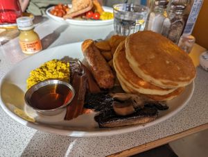 The All American breakfast (vegan version) at The Breakfast Club in Oxford