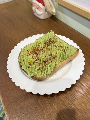 Avocado toast  at Tokyo Juice in Tokyo