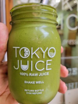 Matcha protein smoothie at Tokyo Juice in Tokyo