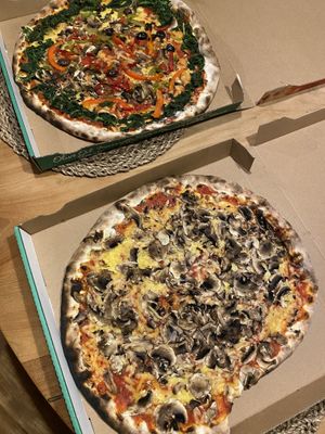Pizza Funghi & Pizza Vegetariana with vegan cheese at Herrischrieder Hof in Herrischried