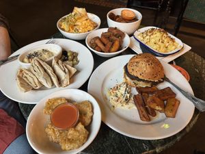 We nibbled a bit before I took the photo 🤣  at The Carriage in Newcastle Upon Tyne