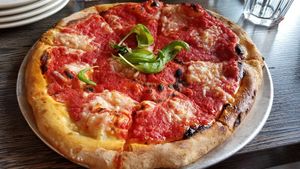 Vegan cheese pizza at Itri Wood Fired in Bristol