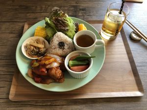 Set meal with apple juice (included) at Neu Cat Cafe in Osaka