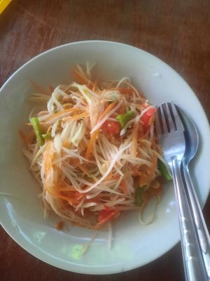 Papaya salad at Nok's Kitchen in Koh Phangan