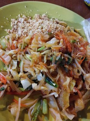 Pad thai at Nok's Kitchen in Koh Phangan
