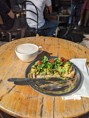 Avocado smash y chai latte at Cuervo in Buenos Aires