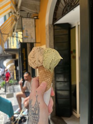   at Smooth Operators in Bellagio