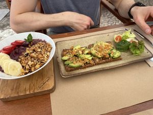 Açai bowl and avocado toast  at Tazza in Giro in Lisbon