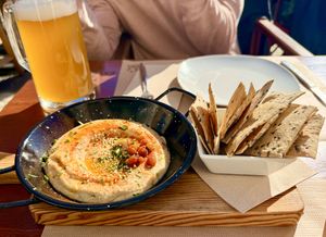 Hummus w/Spelt Crackers   at Tazza in Giro in Lisbon