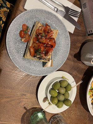 Bruschetta and olives  at Bella Italia in Edinburgh