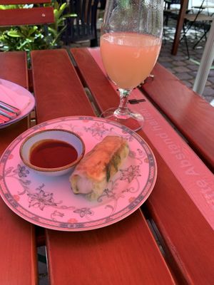 Sommerrolle, Vorspeise zum Mittagsmenü at Vegan Chay in Munich