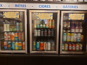  at Oui Mais Non in Montreal