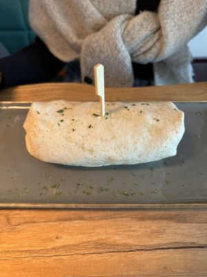 Vegetarischer Hirtenkäse-Wrap  at Flotten Happen in Langeoog