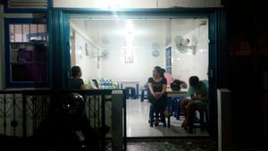 Front2 at Kantin Vege ALing in 