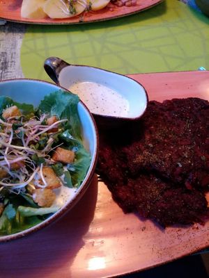 Rote Bete Rösti mit Dip und Salat, sehr lecker at Ebbe und Flut in Langeoog
