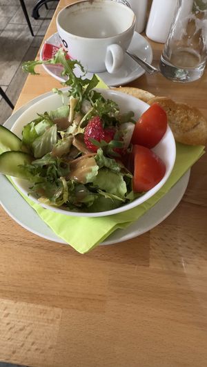Beilagensalat mit veganem Dressing   at Stadtflair in Koblenz