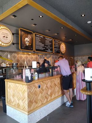 order counter at Salt & Straw in Del Mar