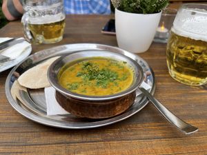 Lentil soup as a starter at Fuchshöhl in Meissen