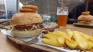 Ziva burger at Plac pod Bočem in Poljcane